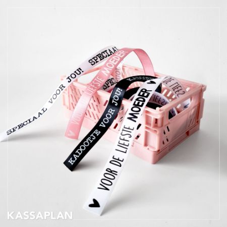 Sfeerfoto - Satijn lint voor de liefste moeder, wit