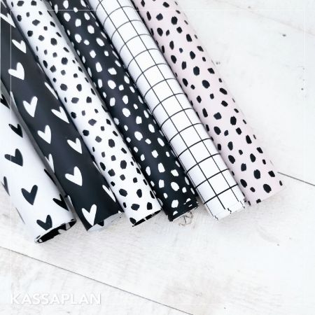 Sfeerfoto cadeaupapier - Hartjes voor jou zwart/wit AZ hartjes voor jou wit/zwart
