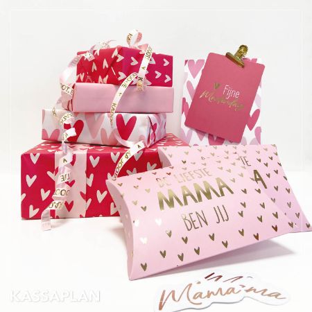 Sfeerbeeld- hartjesregen Red/Pink cadeaupapier