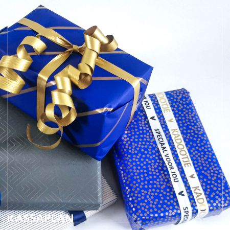 Sfeerfoto - Cadeaupapier Diagonal Lines Blue/Gold