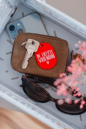 Sfeerfoto sleutelhanger de liefste vriendin – Van de hele wereld - Ovaal – PVC sleutelhanger met tekst