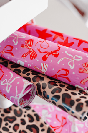 Roze verzendzak met rode strikjes - Webshopverpakking 50x70+8cm