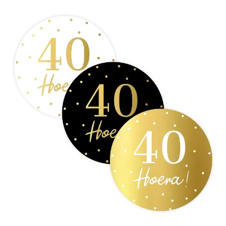 Hoera 40 jaar stickers - D40mm wit zwart goud, 3 soorten wensetiketten