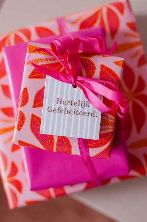 KP® Cadeaulabels 60x60mm Voorjaar Voordeelbox - 24 x 30 stuks