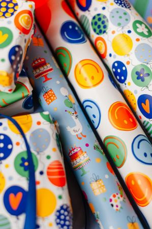 Afbeeldingen van KP® Cadeaupapier 70cm 100m - Smiley Boys & Girls