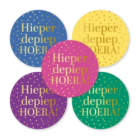 KP® Stickers D40mm - Hieperdepiep Hoera (5 varianten) 250p/r